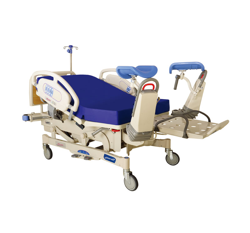 Le nouveau lit de maternitÃ© de Mcare a Ã©tÃ© dÃ©veloppÃ© avec succÃ¨s aprÃ¨s cinq ans de recherche et d'essai avec une grande rÃ©troaction.