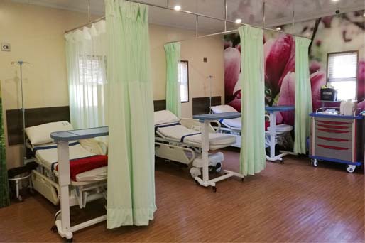 Medik Checkup Le mobilier hospitalier en Afrique du Sud MarchÃ©