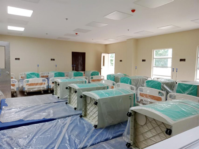 Meubles d'hÃ´pital pour l'hÃ´pital maternel et enfant philippin