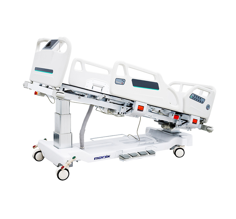 Lits hospitalisation en soins intensifs avec tableau de commandes d'infirmiÃ¨re YA-D7-3