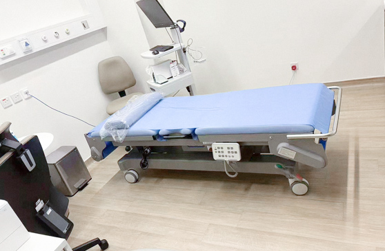 Tables dâexamen pour Ã©chographie livrÃ©es Ã  un hÃ´pital de Macao